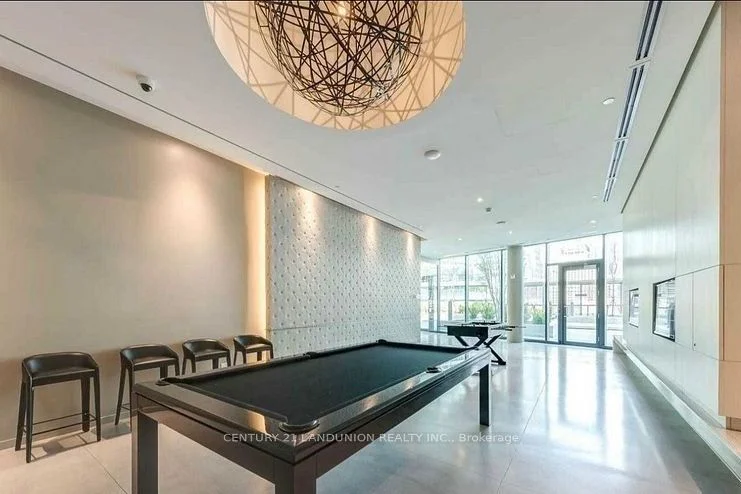 88 Harbour Street 6609, Toronto C01, ON M5J 1B7