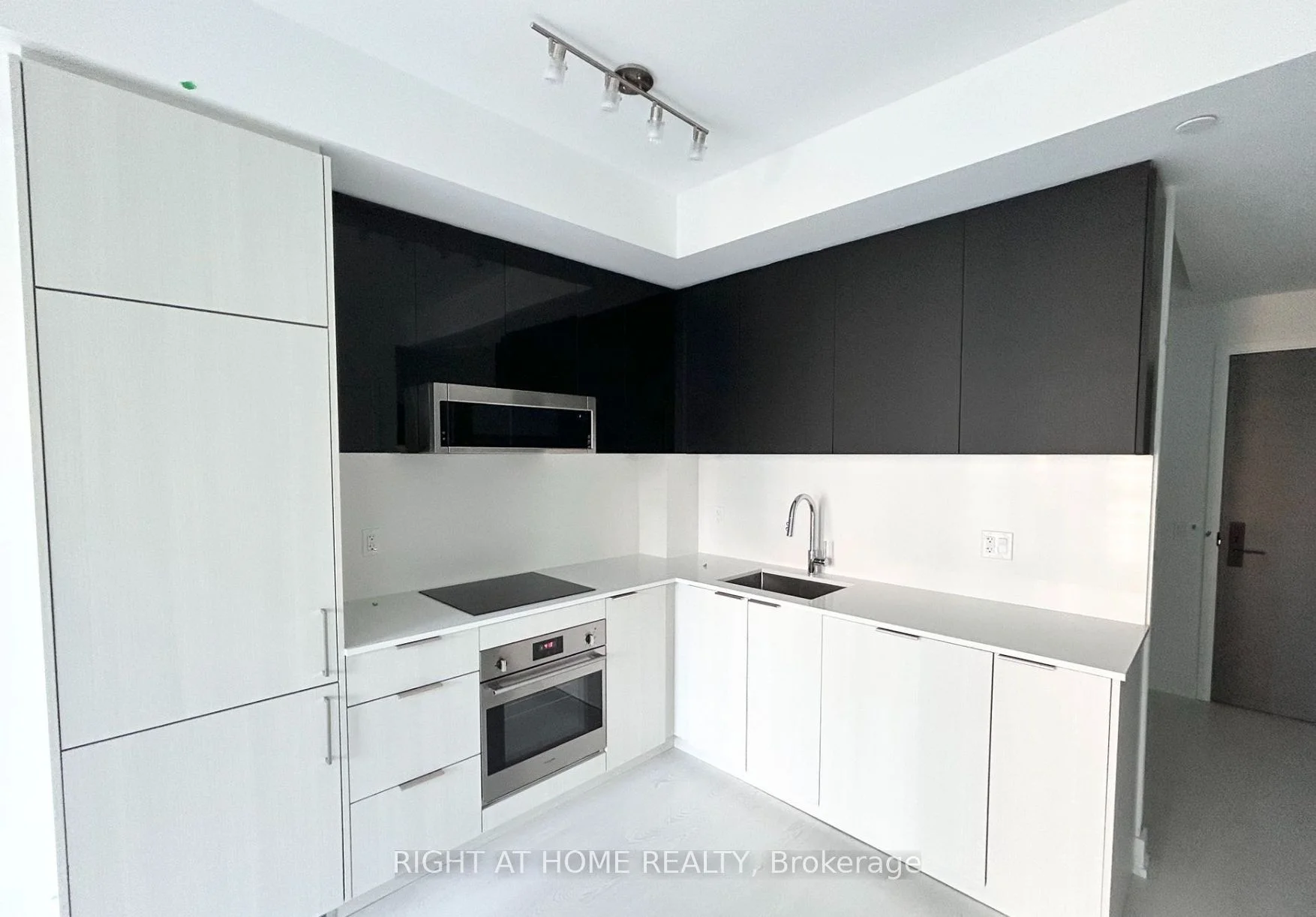 308 Jarvis Street 1307, Toronto C08, ON M5A 2P2