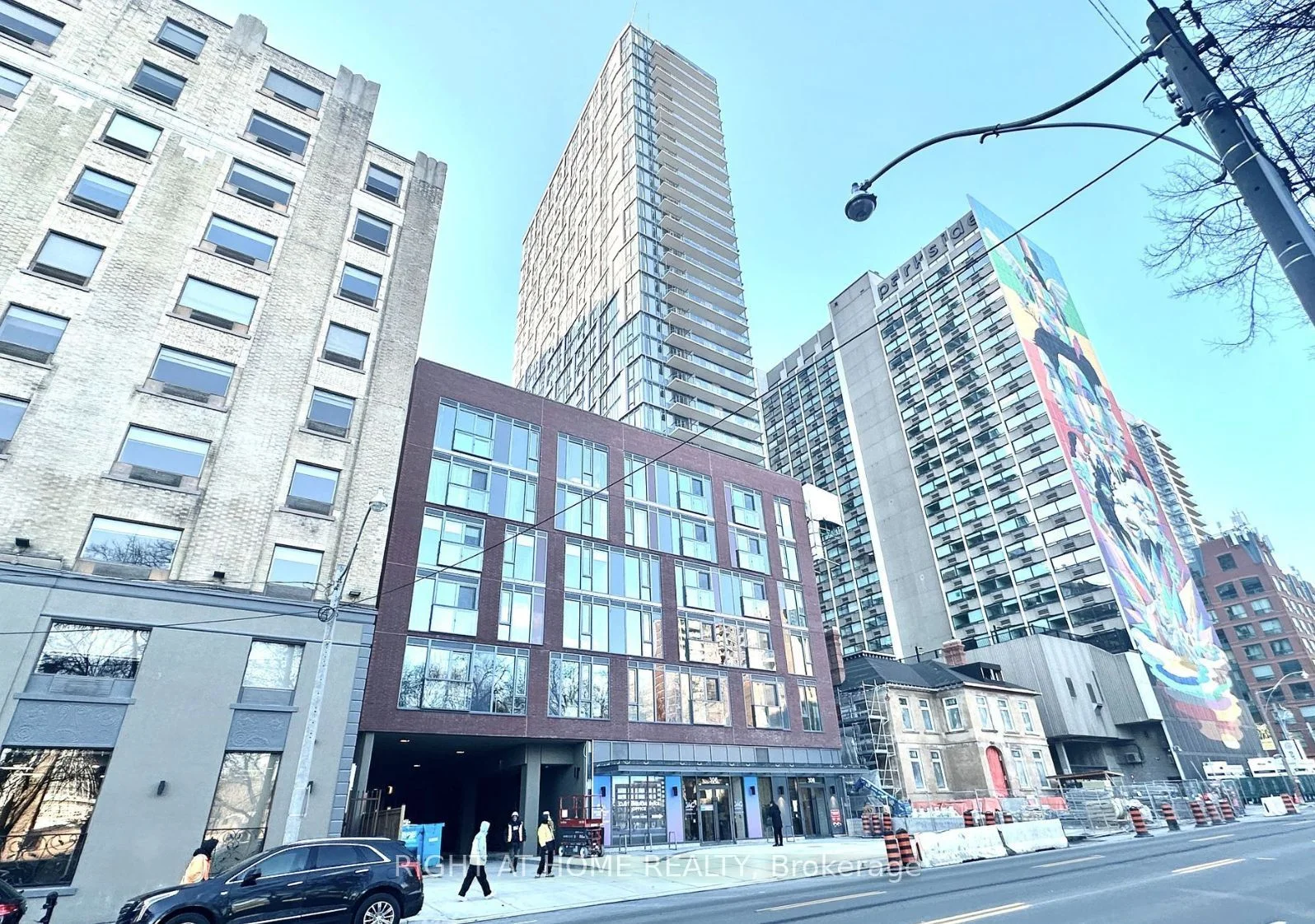 Condo Apartment in Toronto
