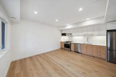 321 St George Street 7, Toronto C02, On M5r 2r2