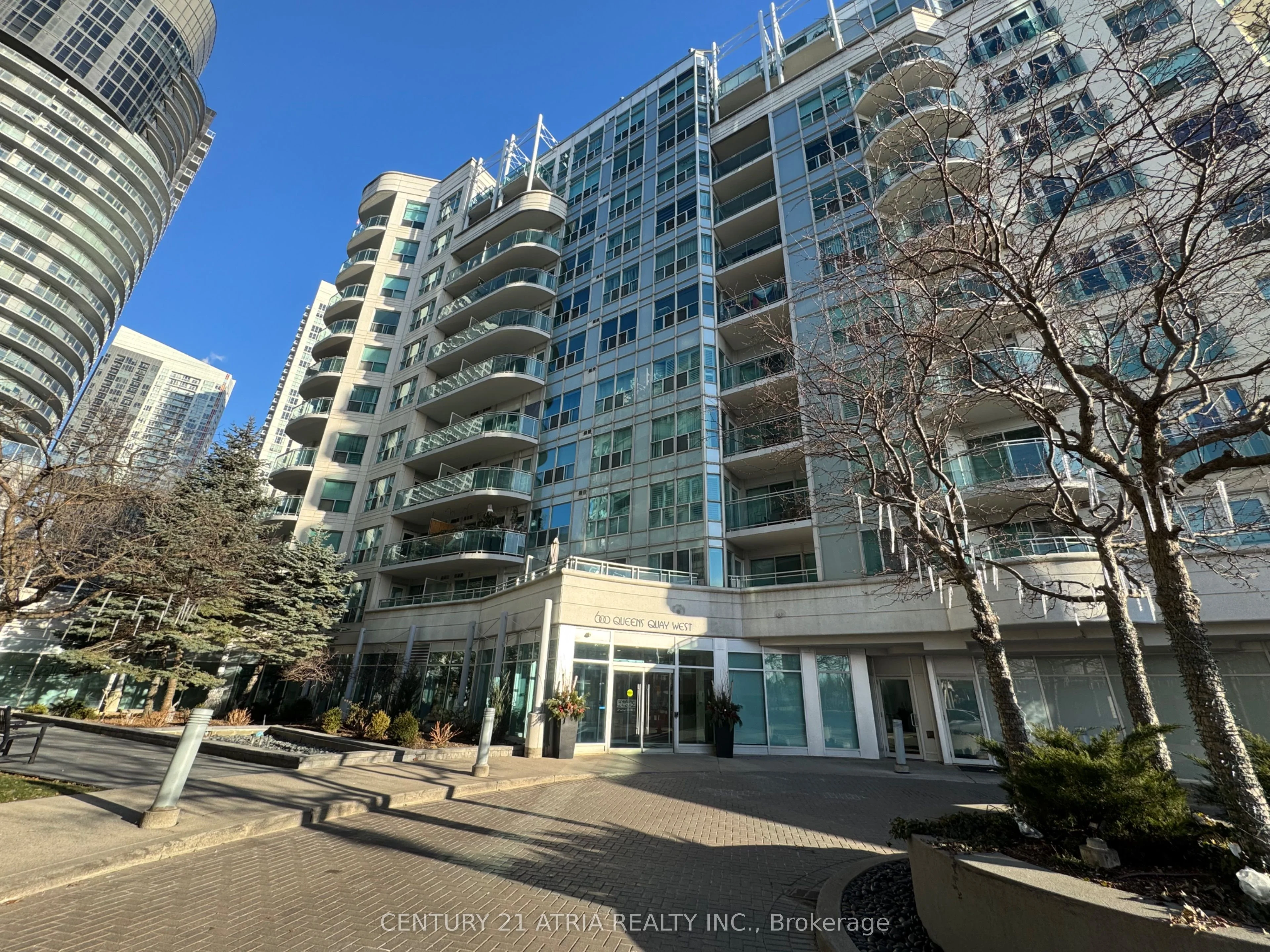 600 Queens Quay W 1001, Toronto C01, On M5v 3m3