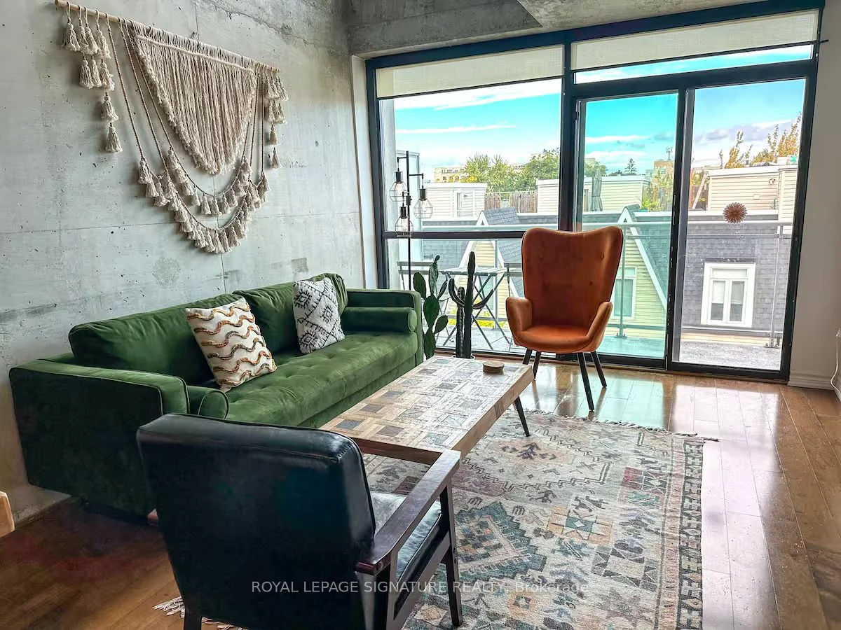 Condo Apartment in Toronto