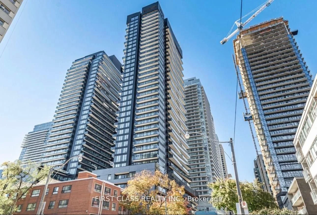 117 Broadway Avenue 1004, Toronto C10, On M4p 1v3