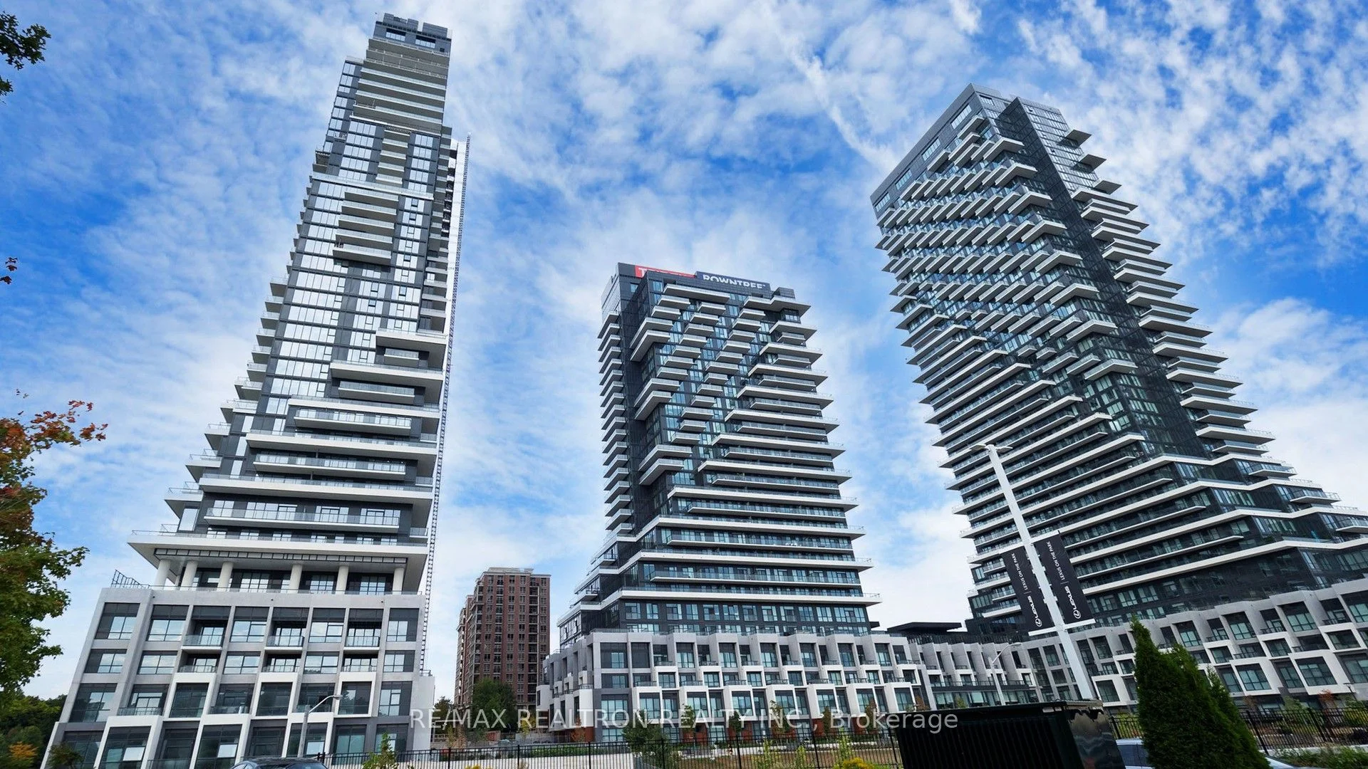 30 Inn On The Park Drive 305, Toronto C13, On M3c 0p7