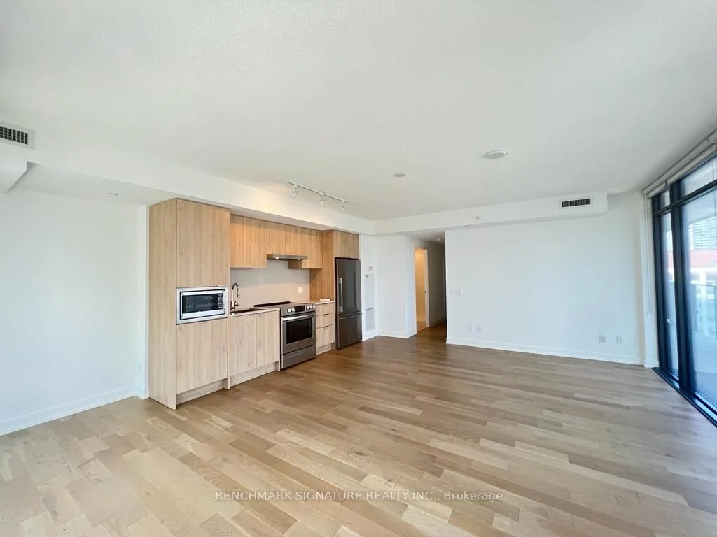 25 Richmond Street E 1703, Toronto C08, On M5c 0a6