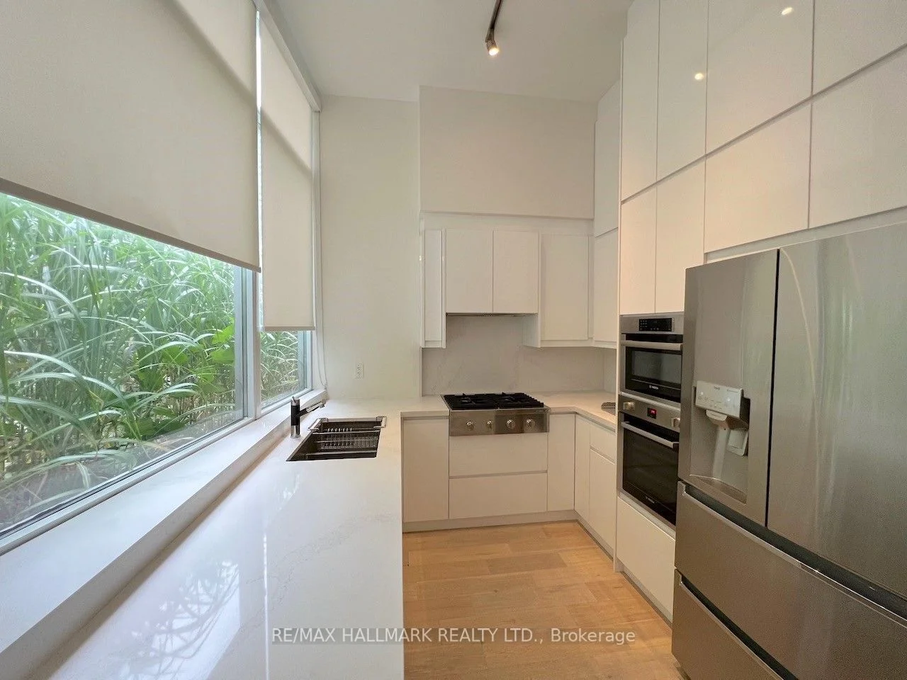 21 Churchill Avenue TH 2, Toronto C07, ON M2N 1Y6