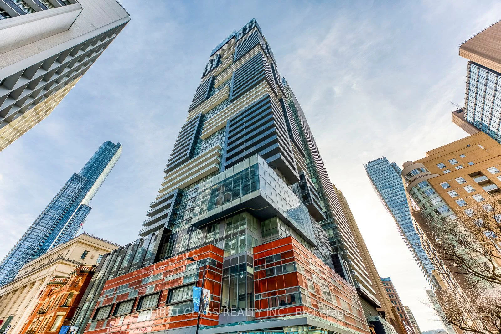 7 Grenville Street 5608, Toronto C01, On M4y 0e9