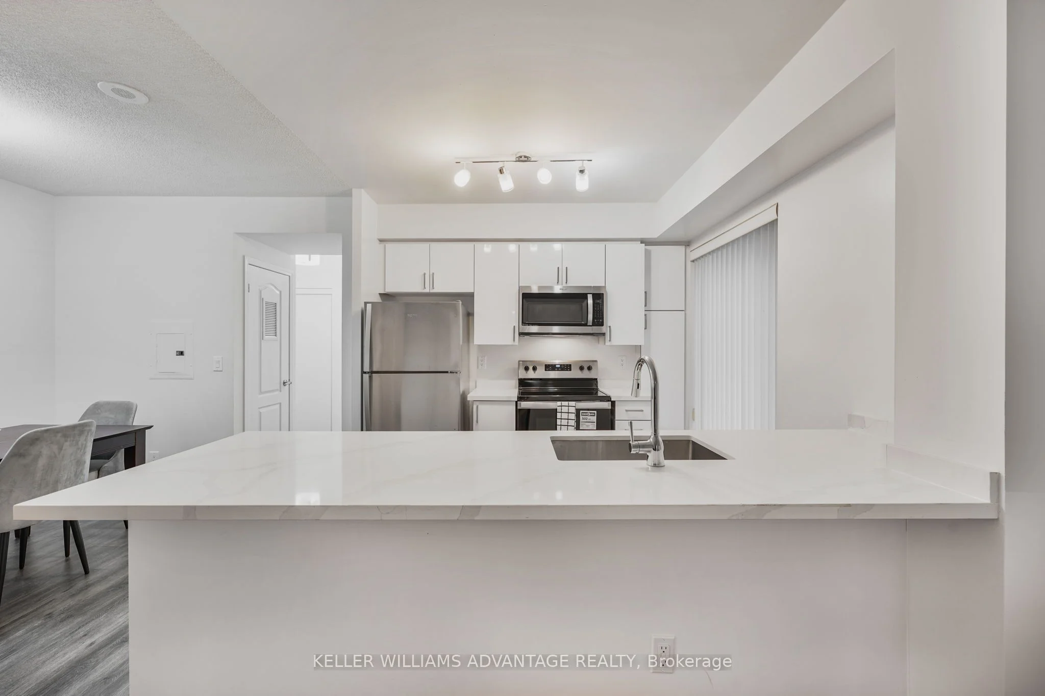 50 John Street 820, Toronto C01, On M5v 3t5