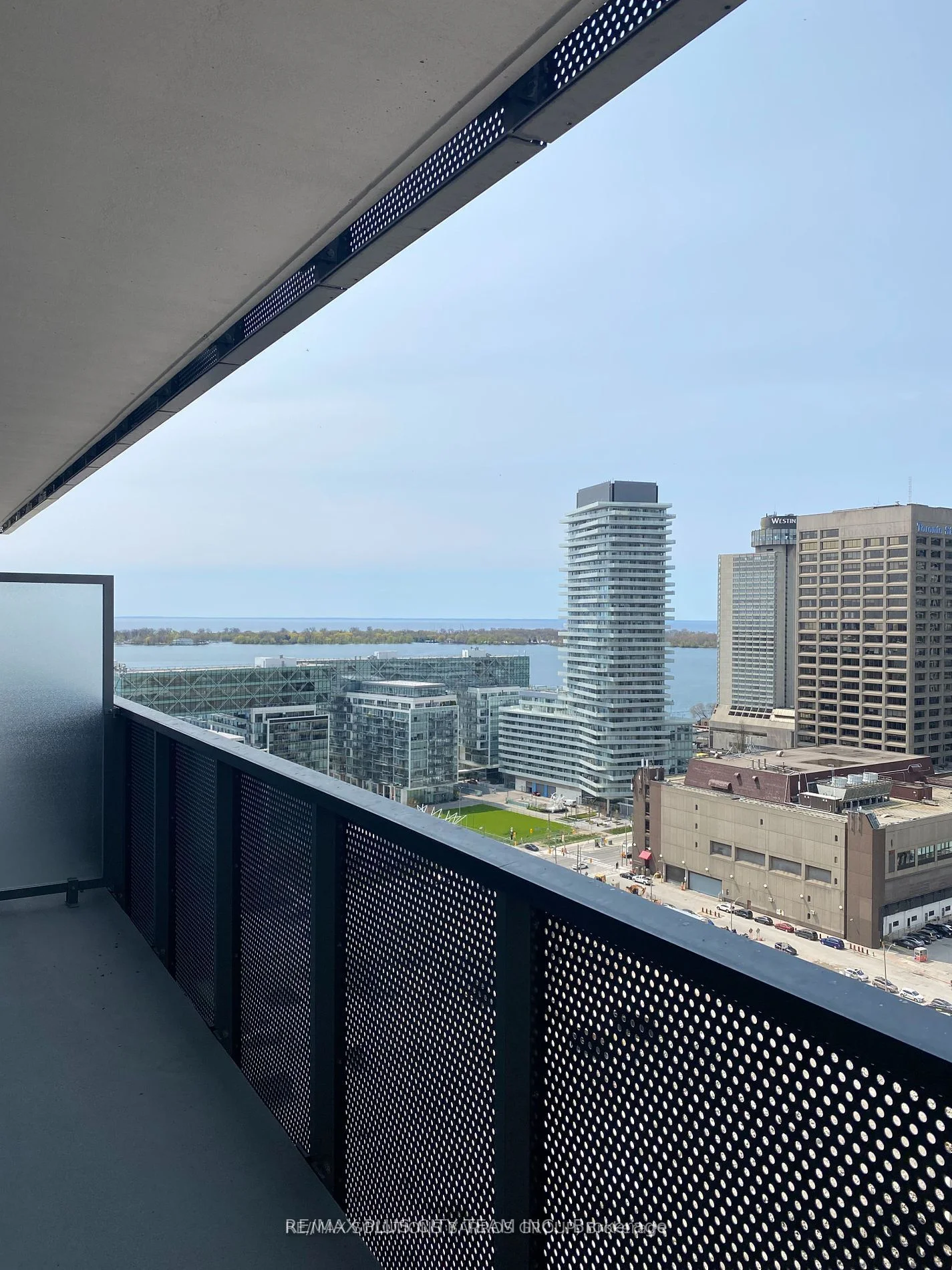 55 Cooper Street 2312, Toronto C08, On M5e 0g1