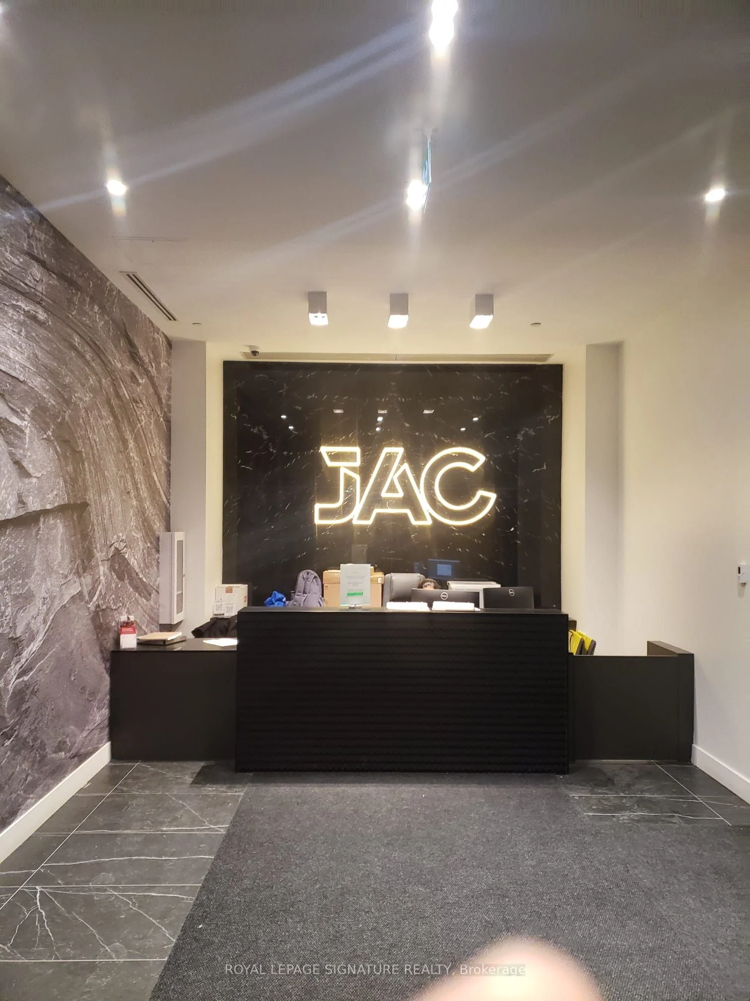 308 Jarvis Street 706, Toronto C08, On M5a 2p2