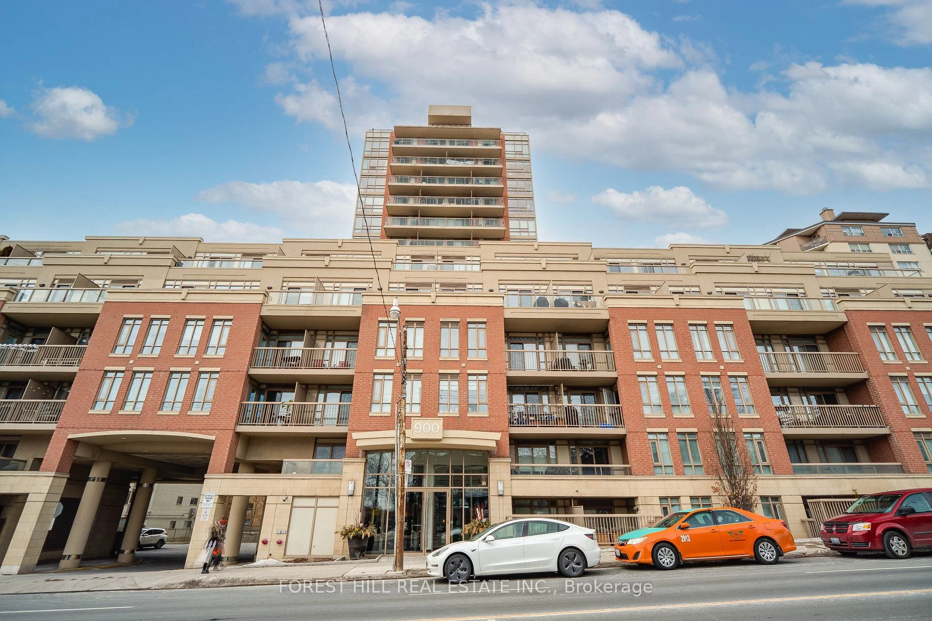 900 Mount Pleasant Road 1501, Toronto C10, On M4p 3j9