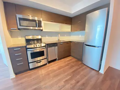 36 Lisgar Street 1703 W, Toronto C01, On M6j 0c7