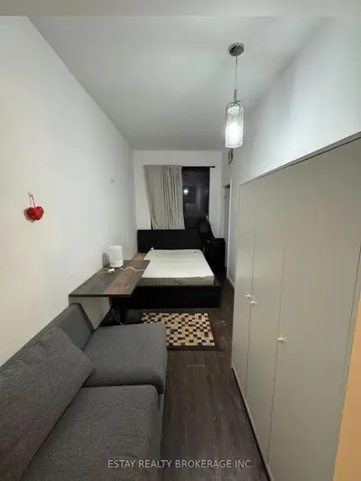 403 Spadina Avenue 2f, Toronto C01, On M5t 2g6