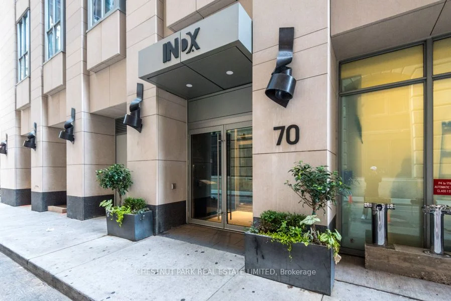 70 Temperance Street 1804, Toronto C01, ON M5H 0B1