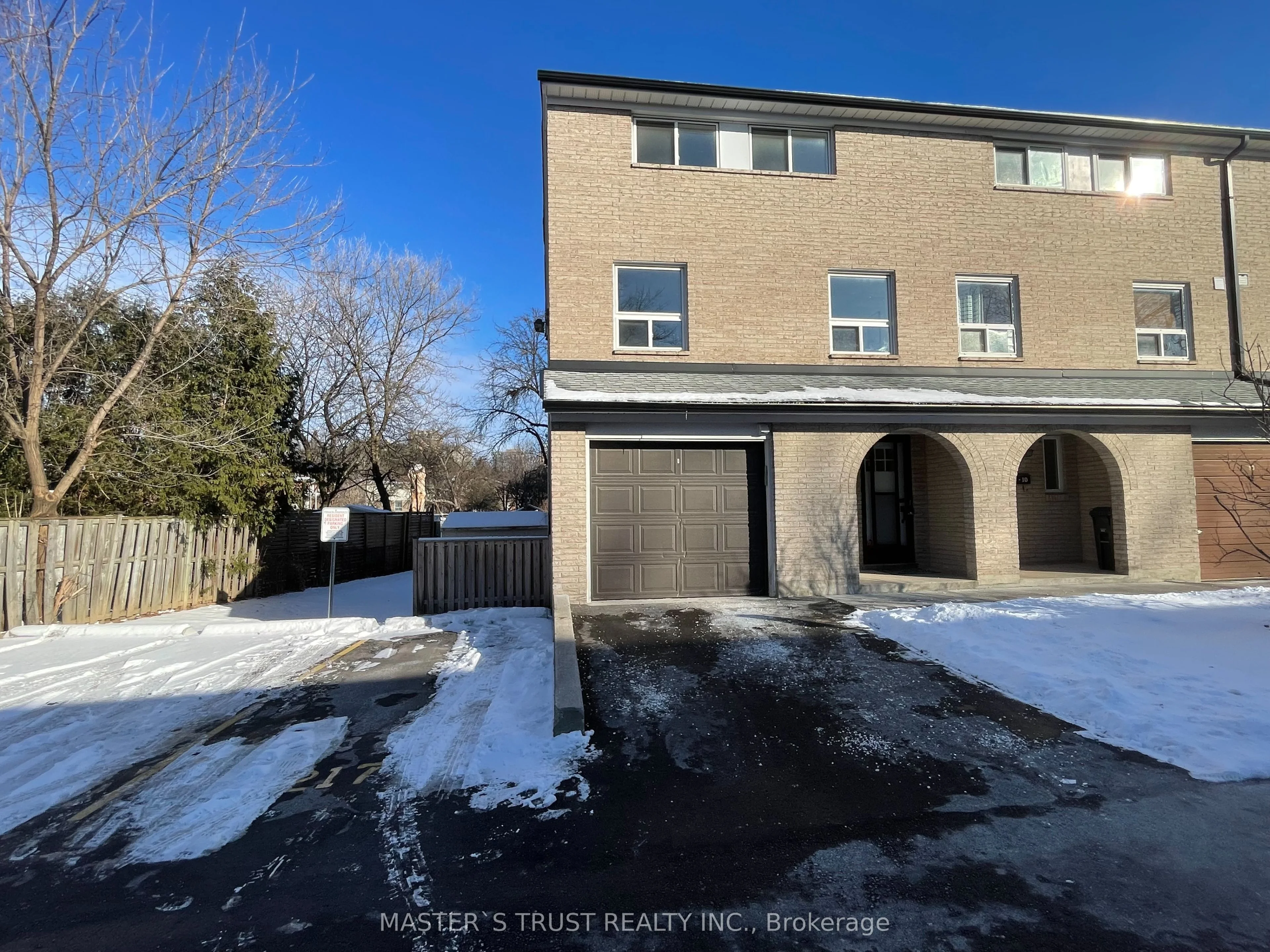 Condo Townhouse in Toronto