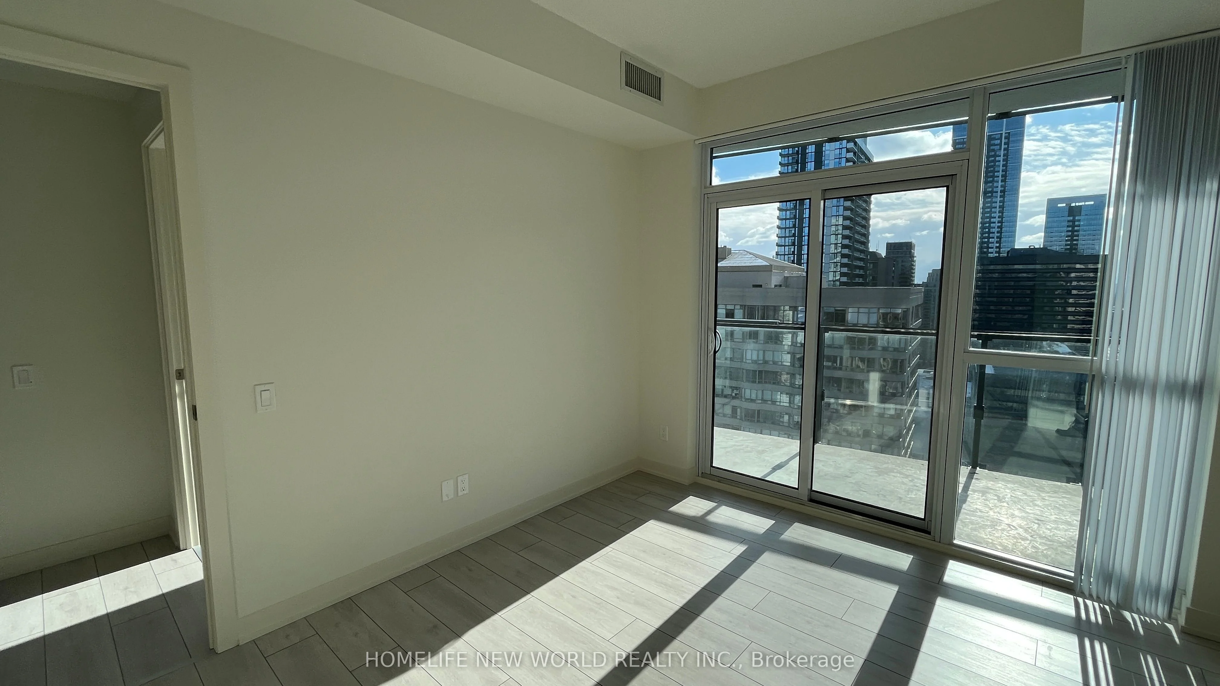 4955 Yonge Street 2206, Toronto C14, ON M2N 5N6