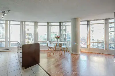 361 Front Street W 2209, Toronto C01, On M5v 3r5