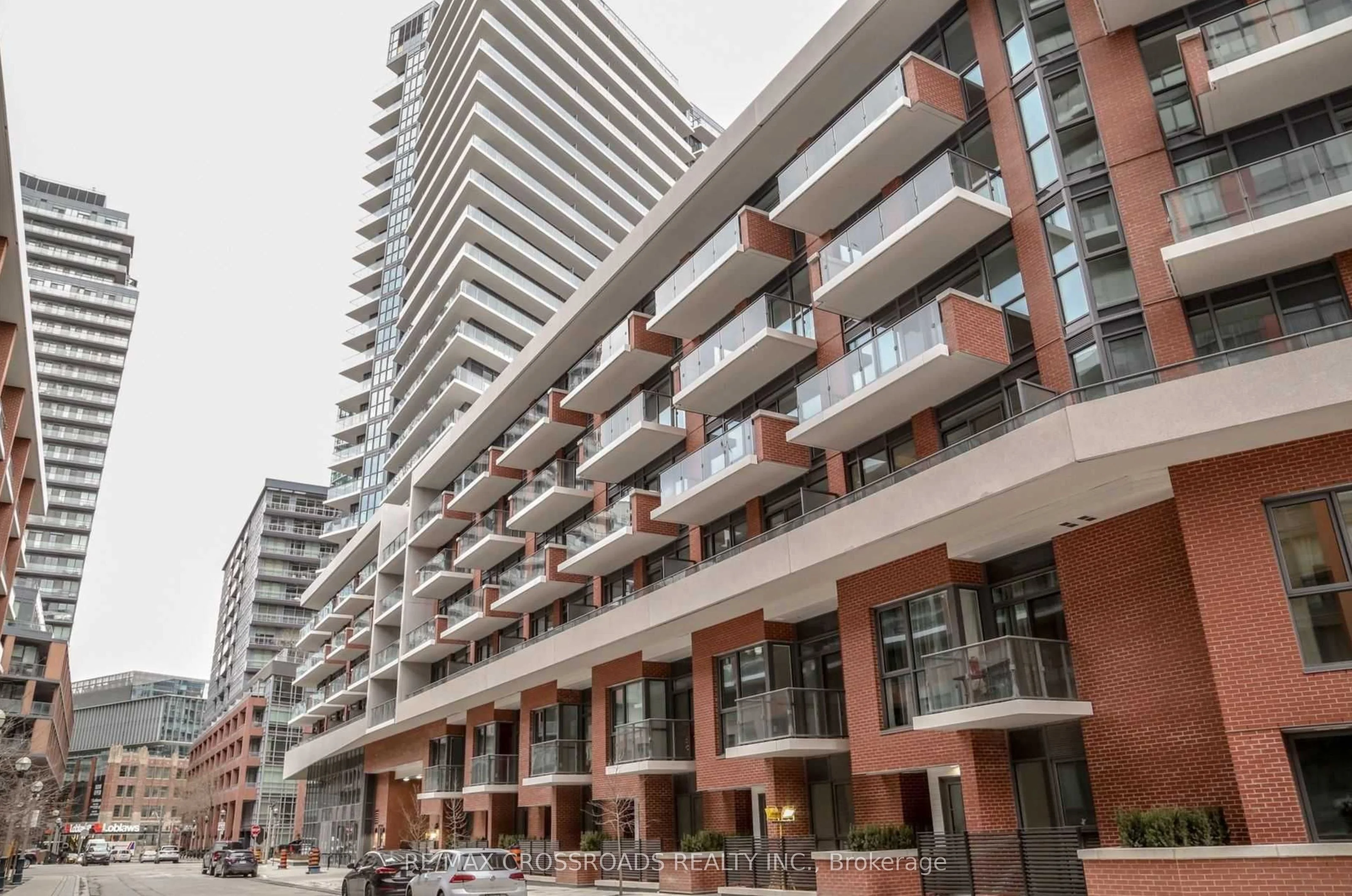Condo Apartment in Toronto