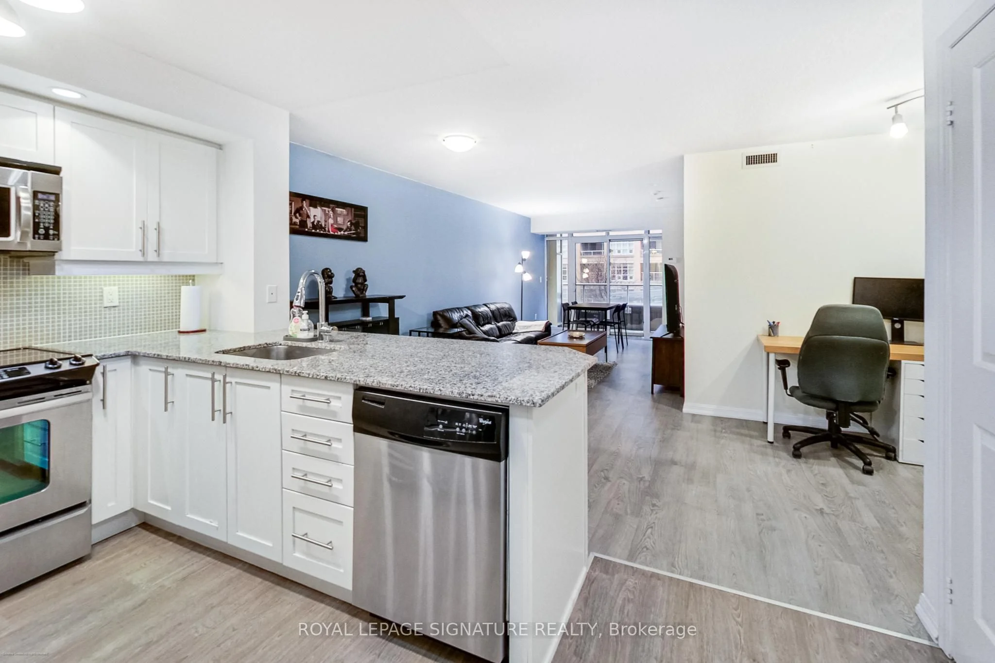 Condo Apartment in Toronto