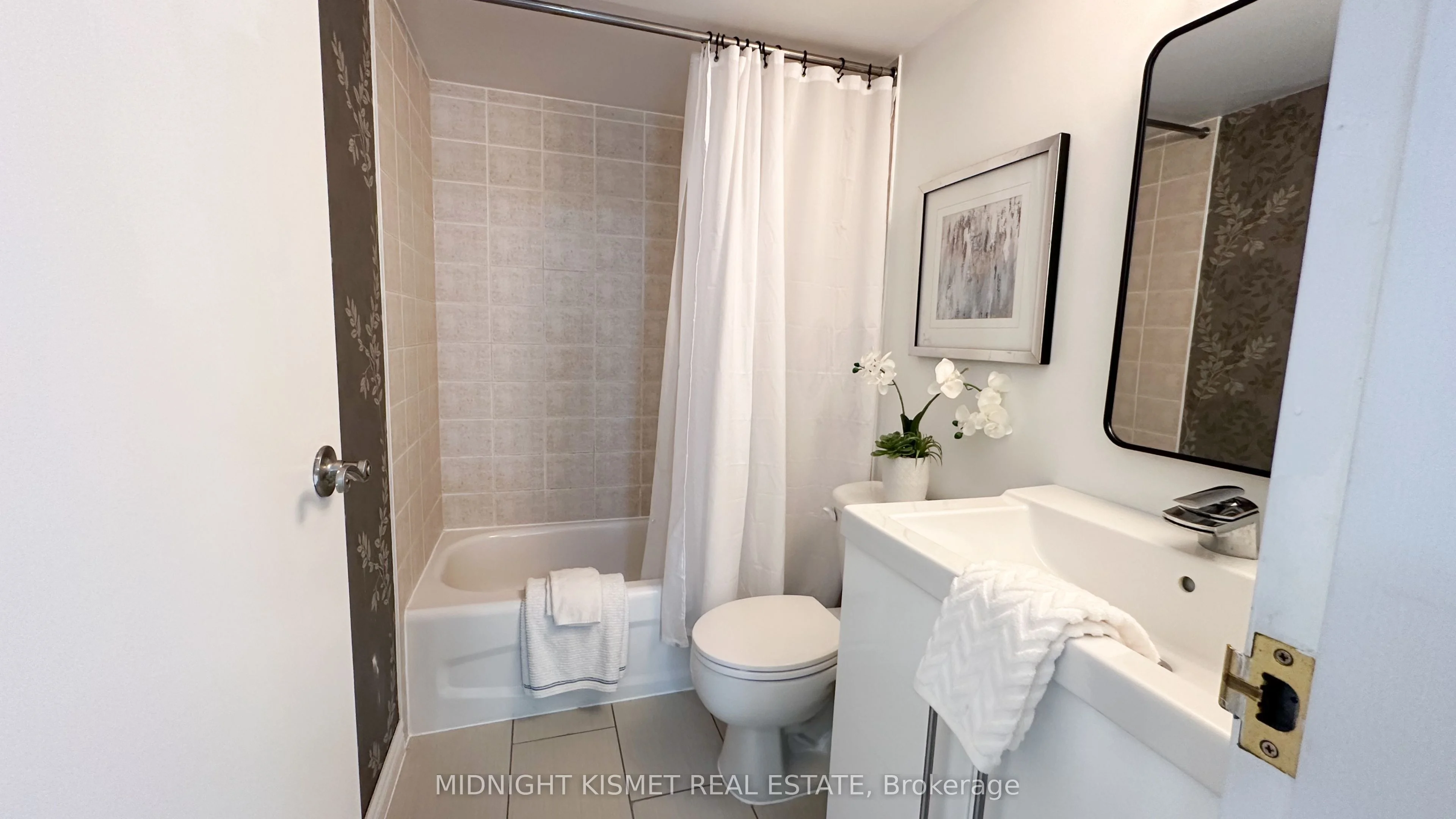 34 Western Battery Road 441, Toronto C01, ON M6K 3N9