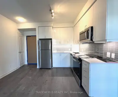 4955 Yonge Street 2218, Toronto C14, On M2n 0l8