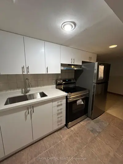 124 Baldwin Street B2, Toronto C01, On M5t 1l6