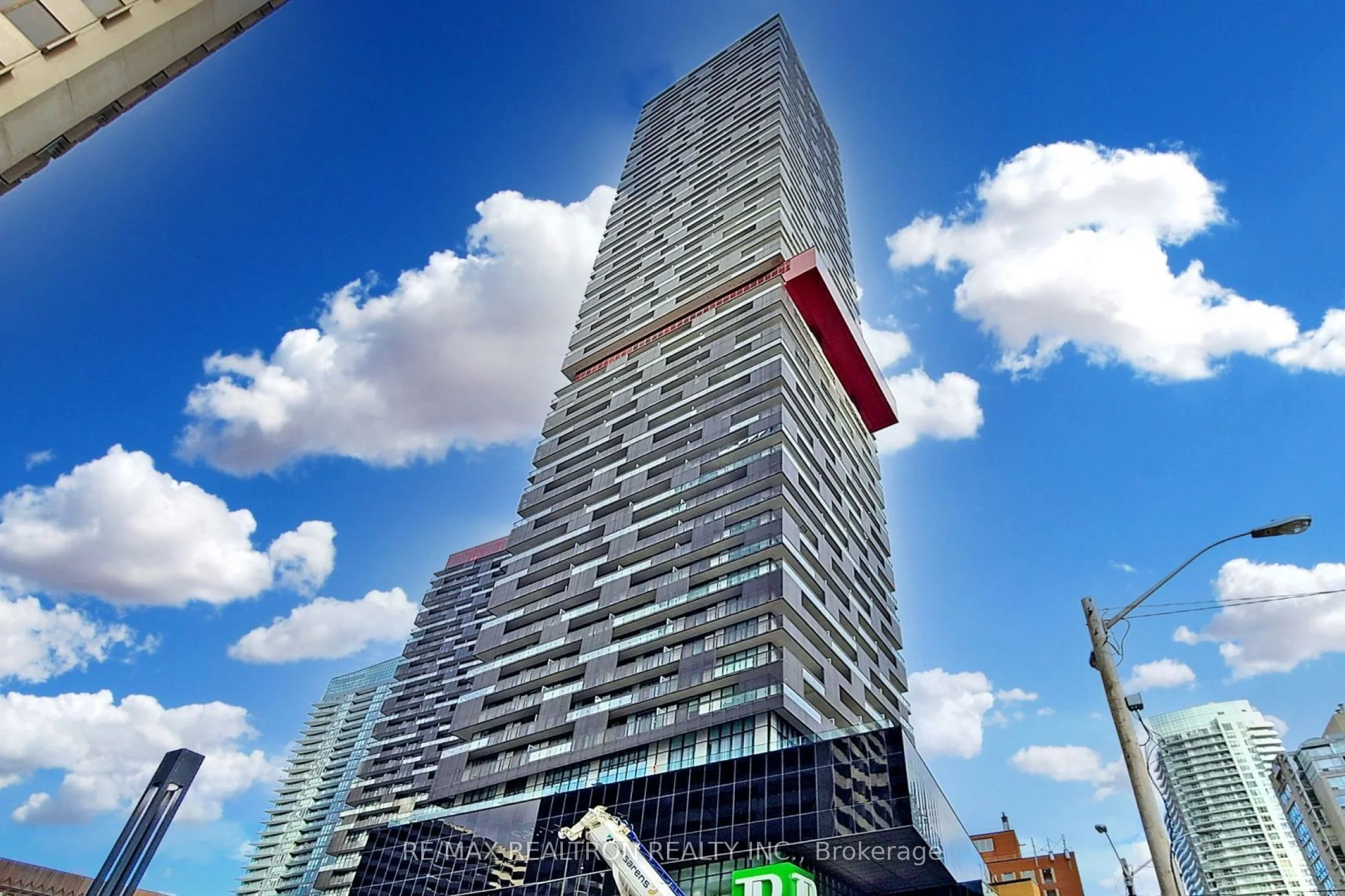 8 Eglinton Avenue 4912, Toronto C10, On M4p 0c1