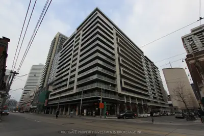Condo Apartment in Toronto