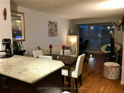 15 Stafford Street 206, Toronto C01, On M5v 3x6