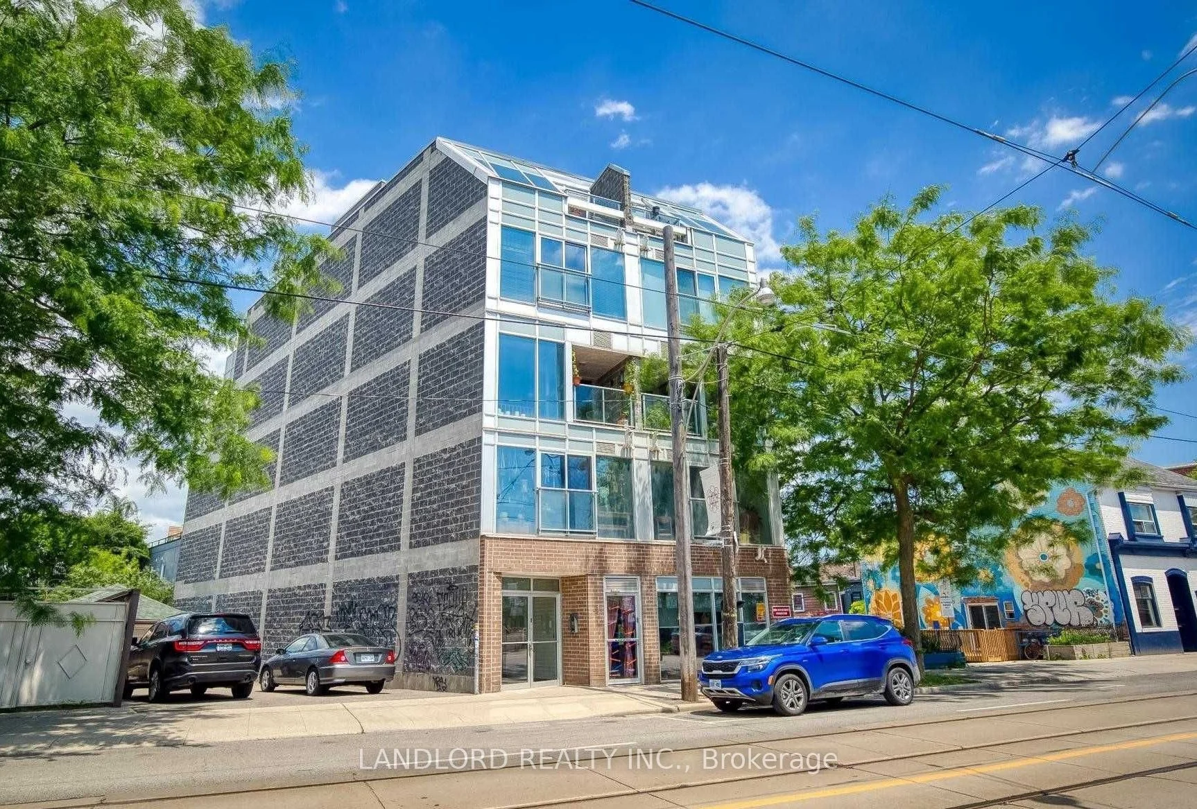1636 Dundas Street W 7, Toronto C01, On M6k 1v1