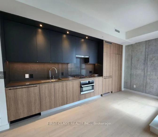 81 wellesley Street E 2004, Toronto C08, ON M4Y 0C5