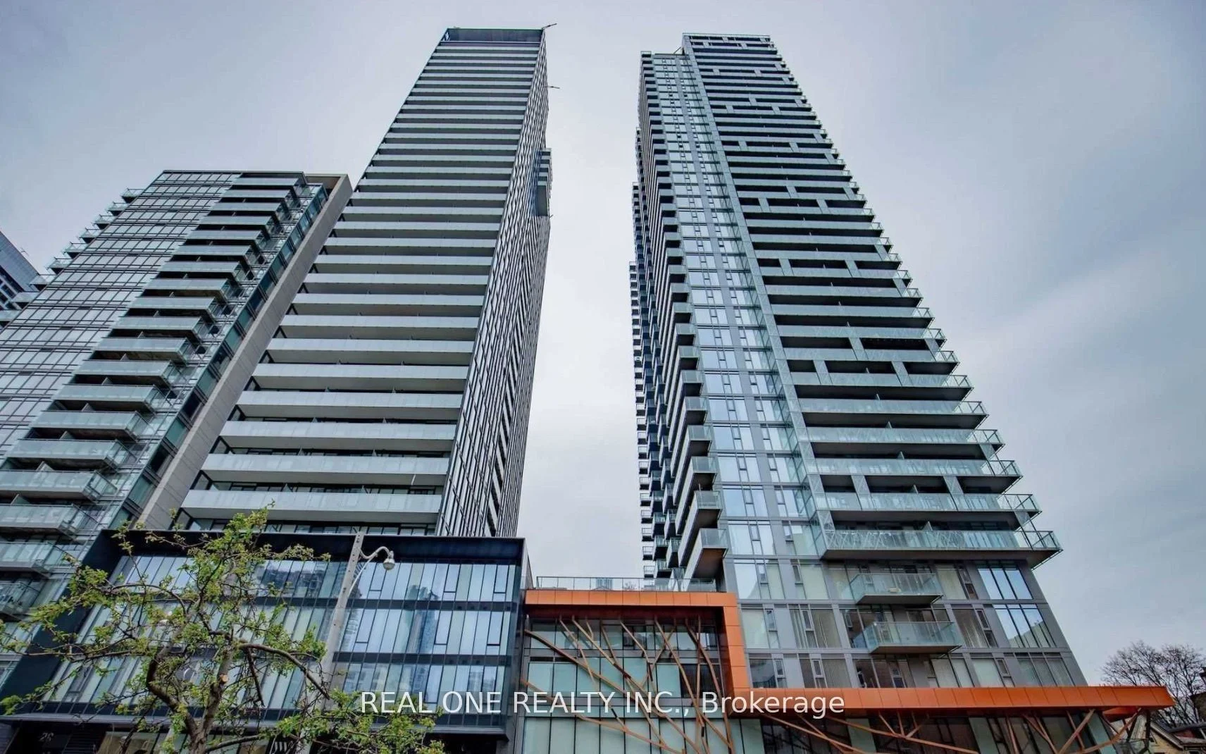 50 Wellesley Street E 1806, Toronto C08, On M4y 1g2