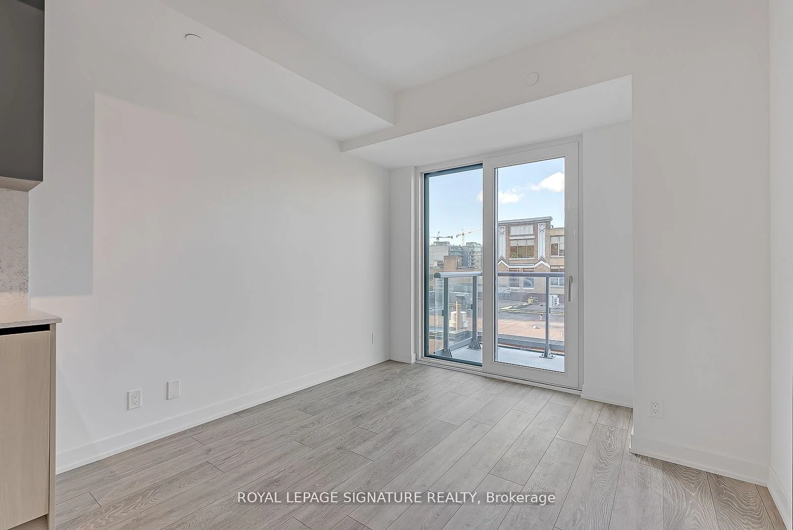 108 Peter Street 721, Toronto C01, ON M5V 2G7