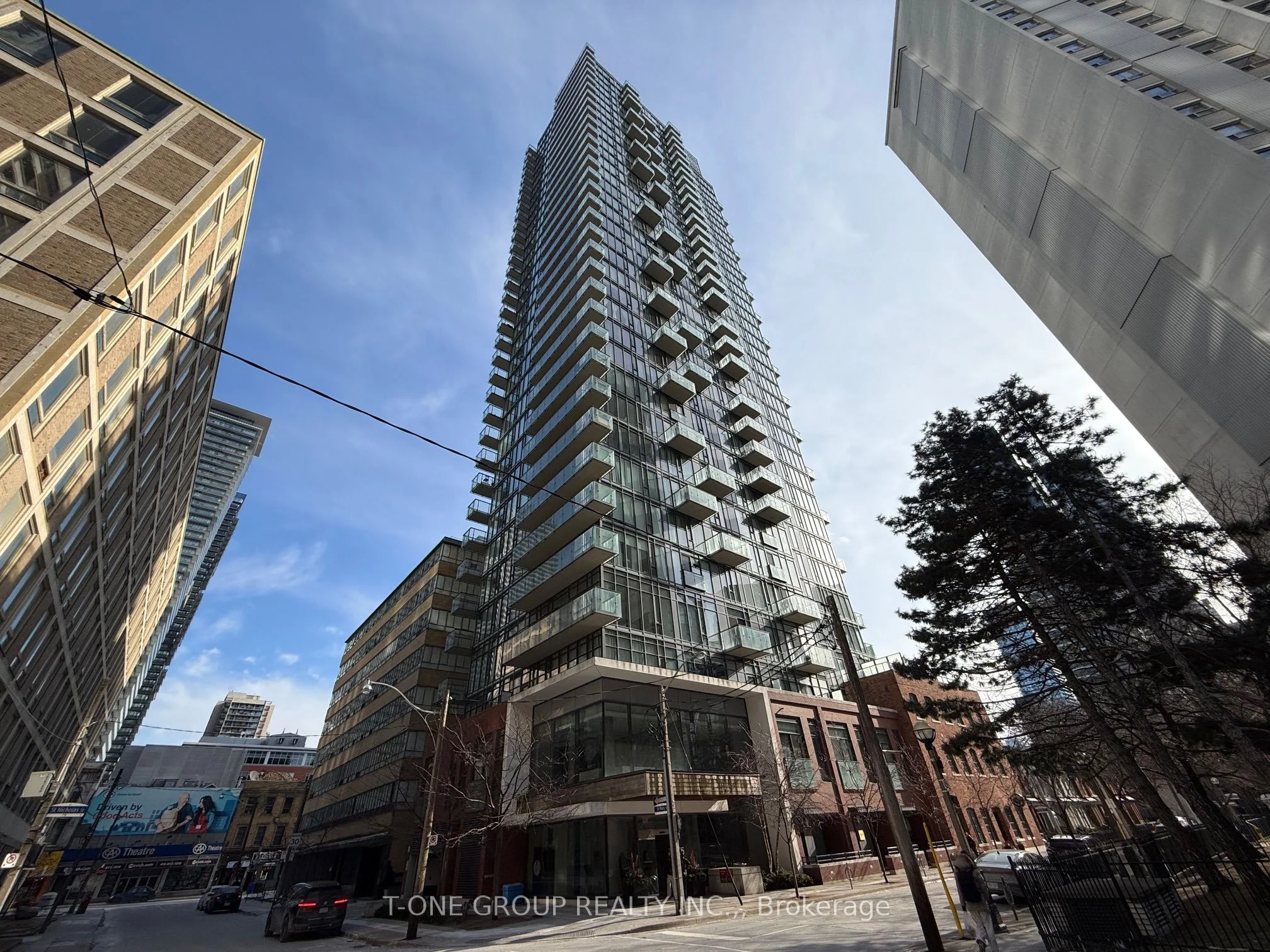 75 St Nicholas Street 1308, Toronto C01, On M4y 0a5