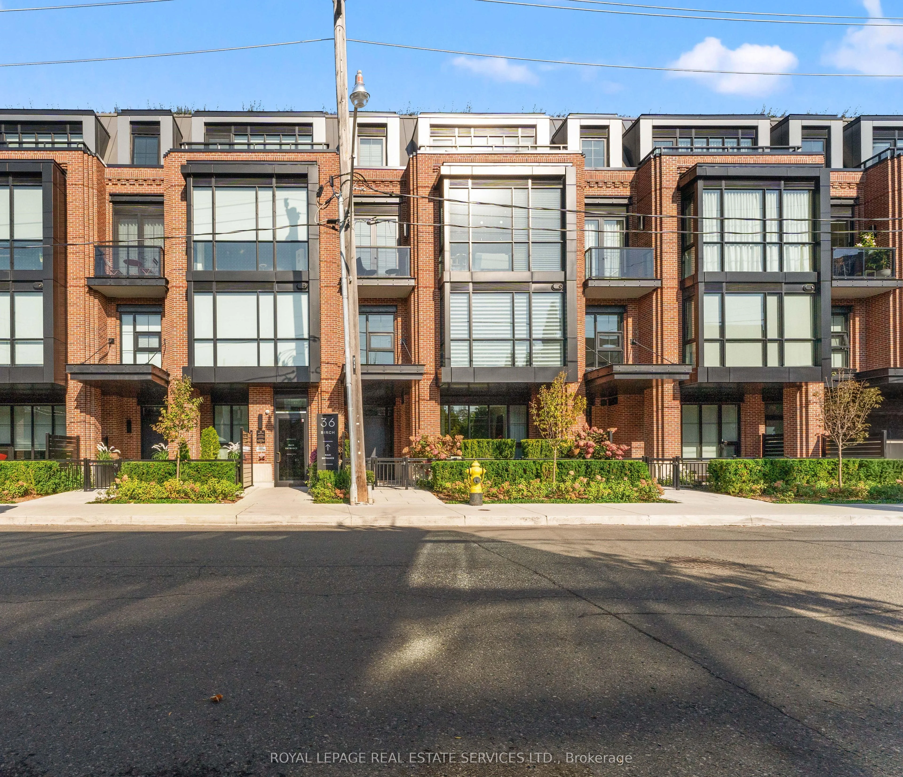 Condo Apartment in Toronto