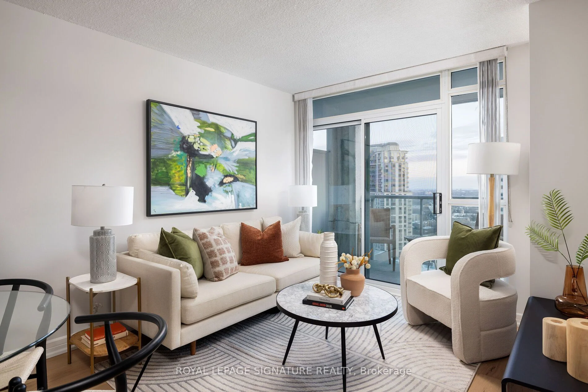 Condo Apartment in Toronto