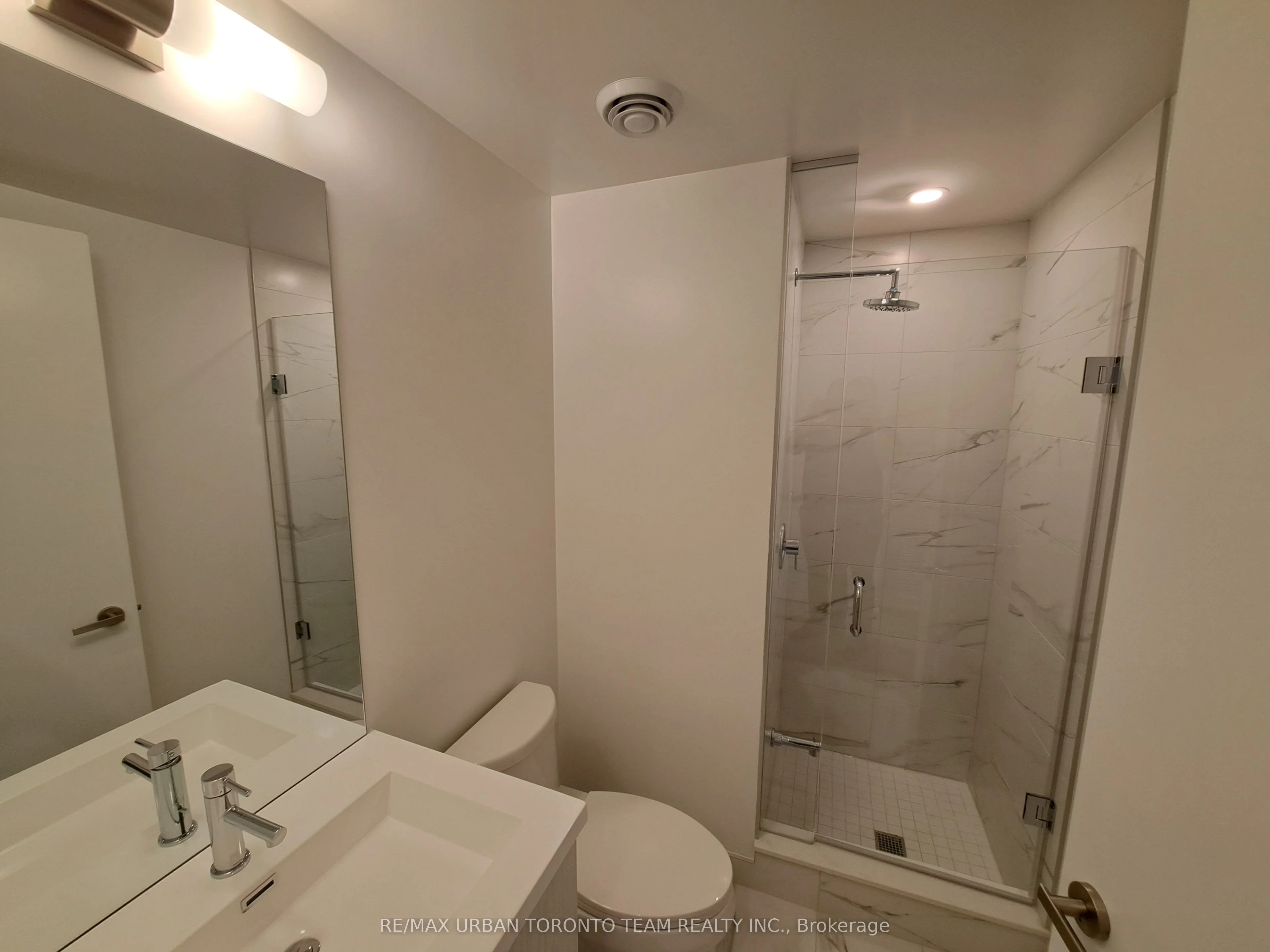 55 Cooper Street 7605, Toronto C08, ON M5E 0G1