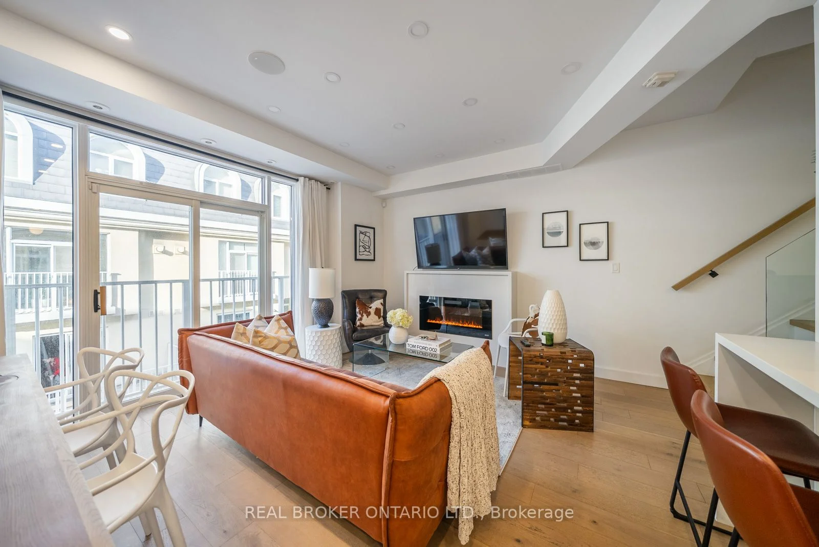 Condo Townhouse in Toronto
