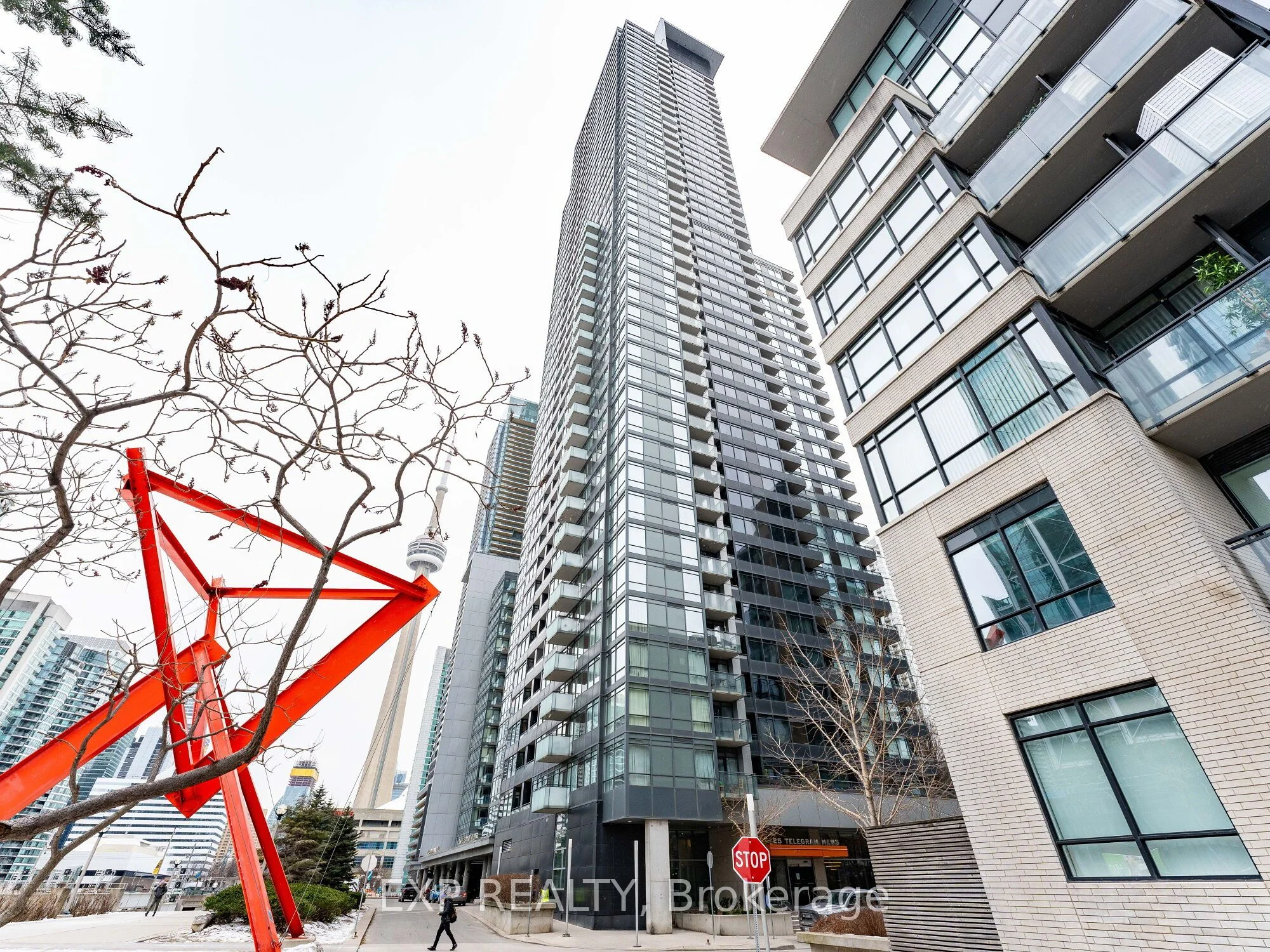 Condo Apartment in Toronto