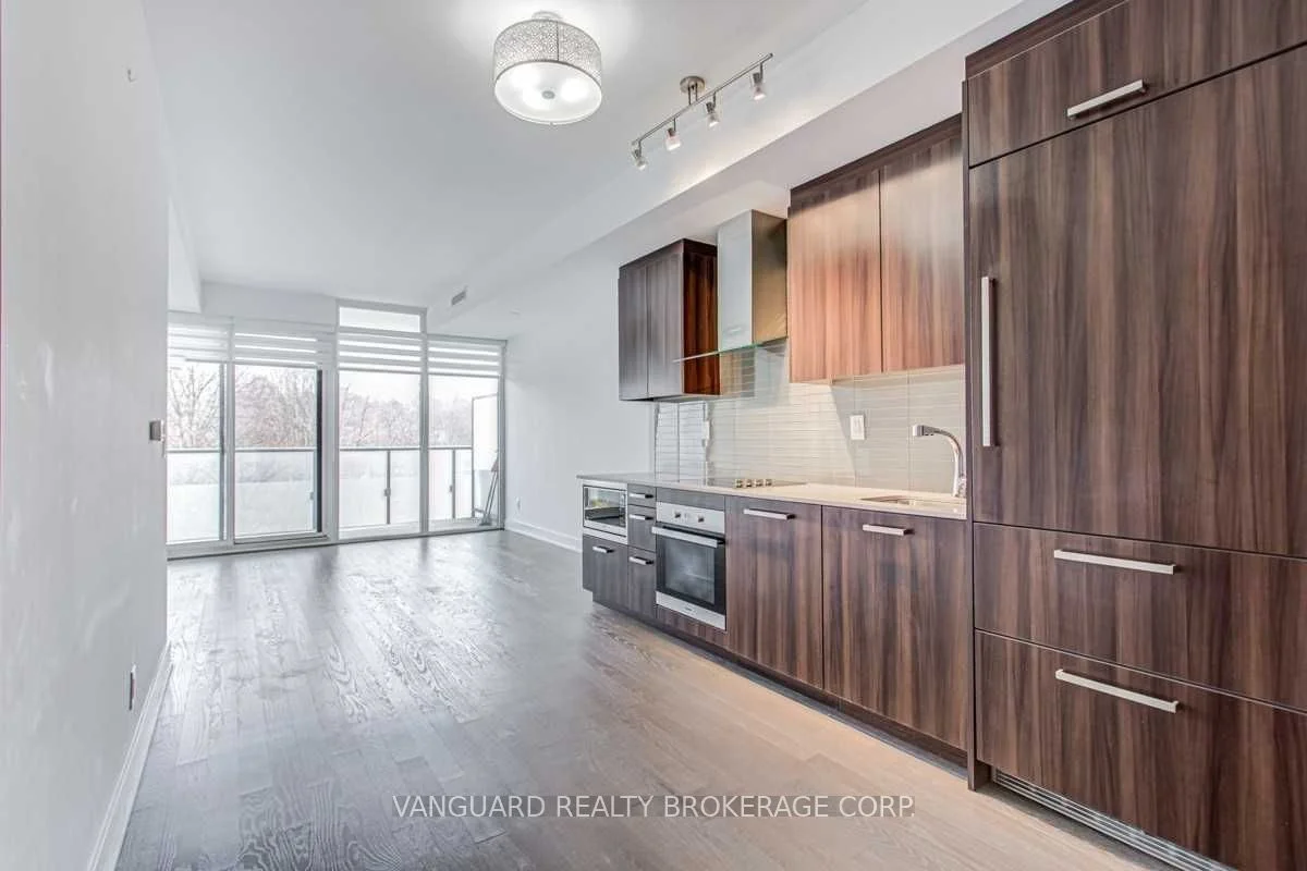 3018 Yonge Street 310, Toronto C04, ON M4N 2K4