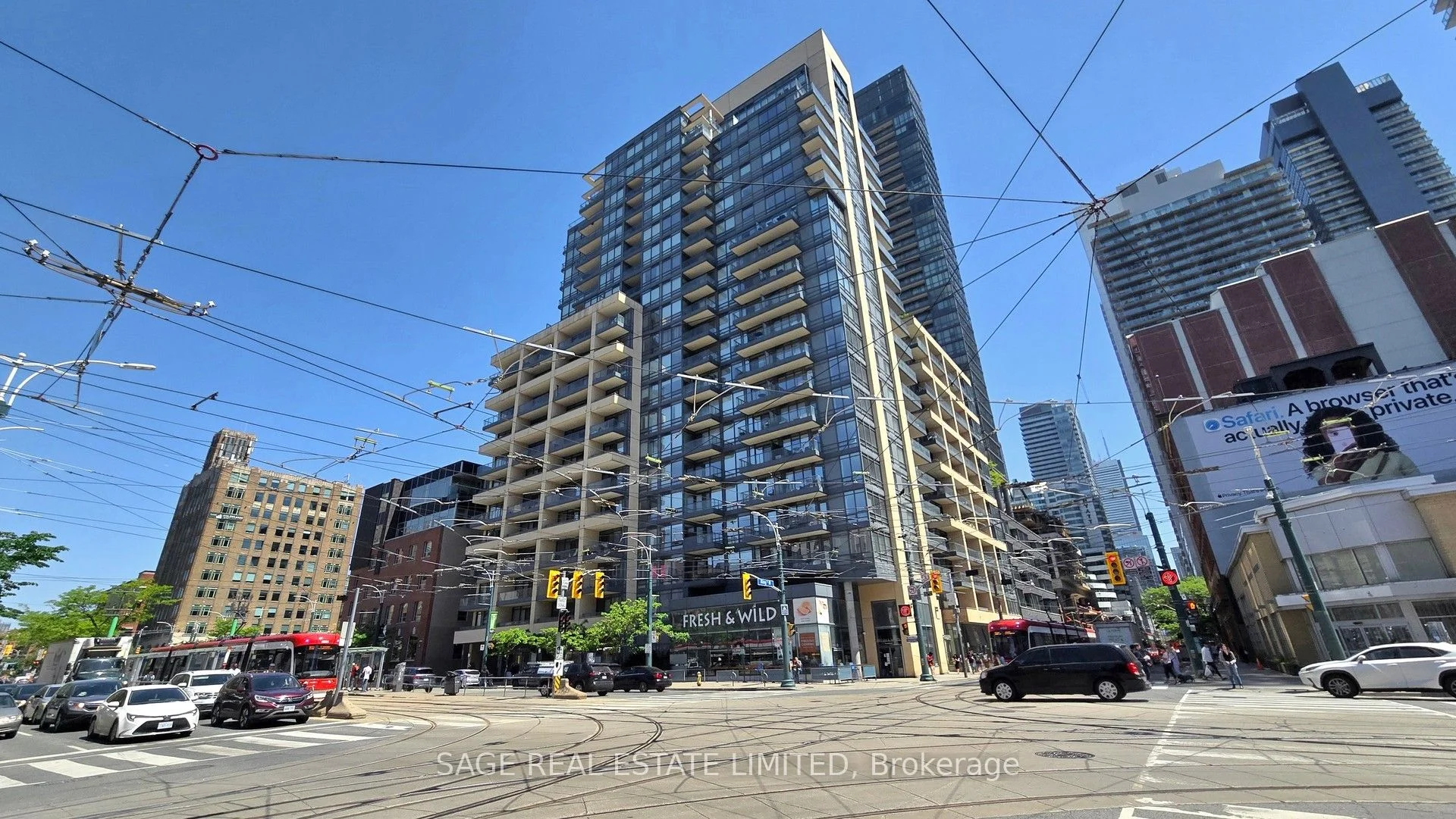Condo Apartment in Toronto