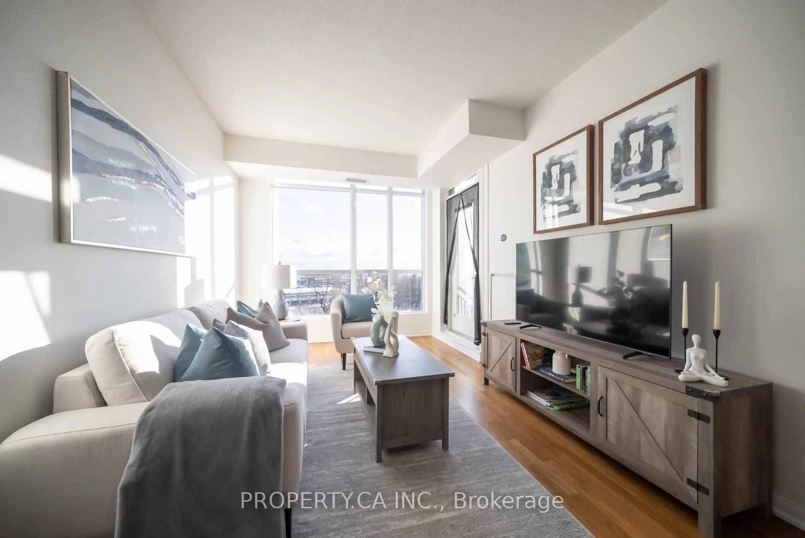 Condo Apartment in Toronto