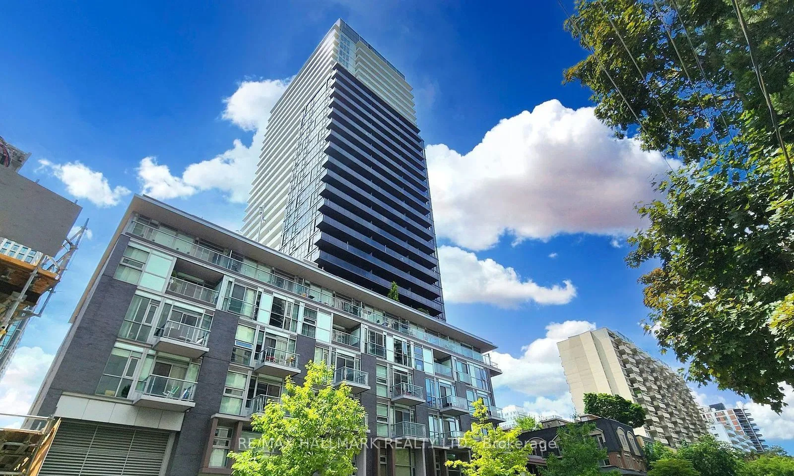 Condo Apartment in Toronto