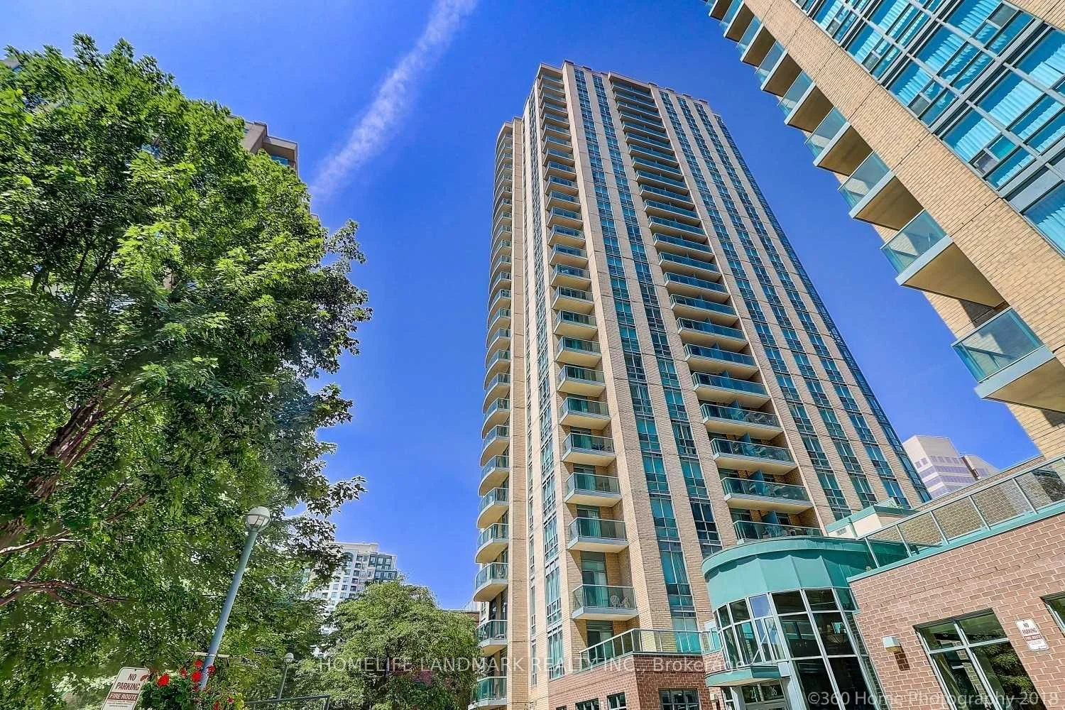 Condo Apartment in Toronto