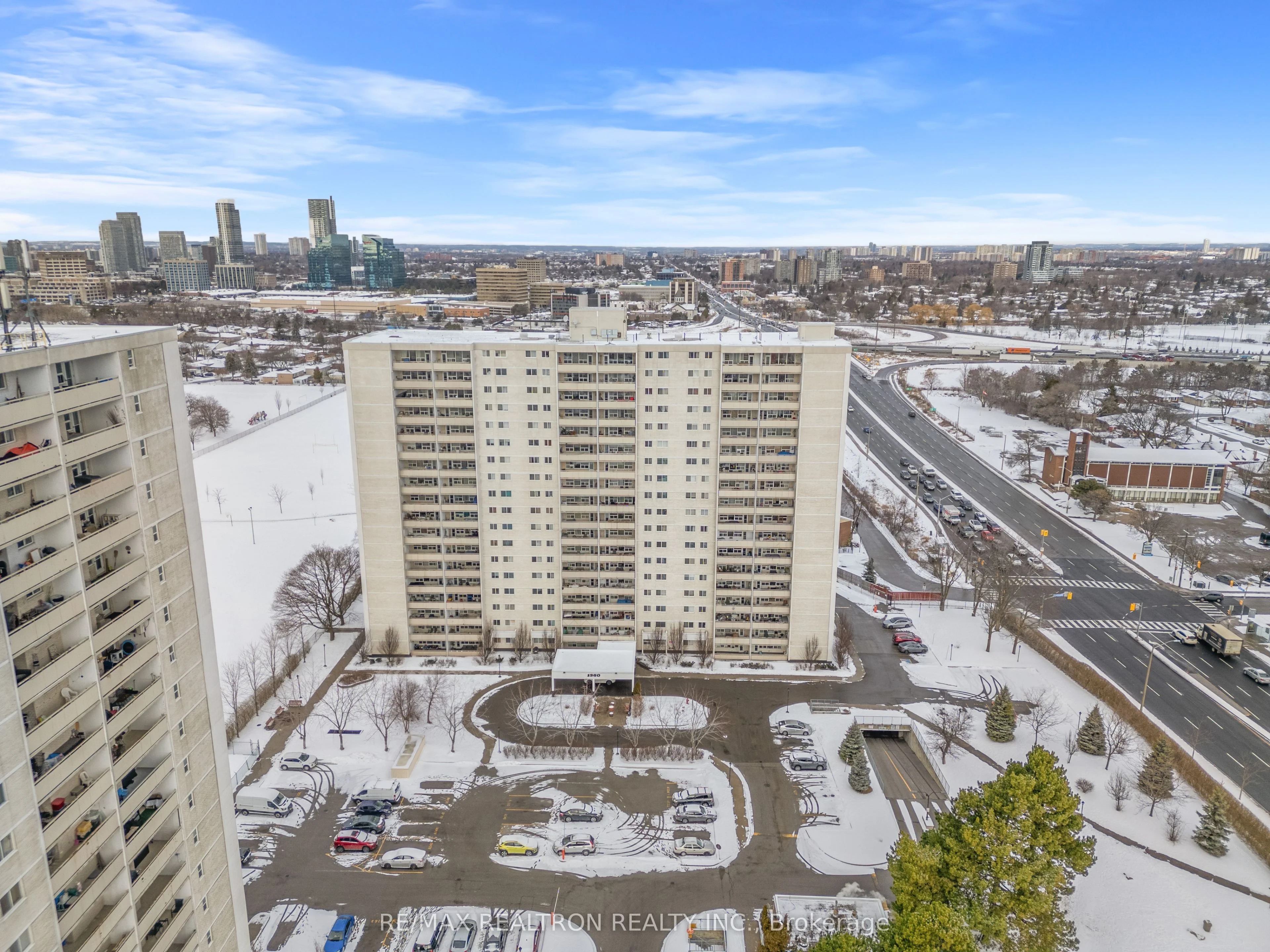 1360 York Mills Road E 801, Toronto C13, On M3a 2a2