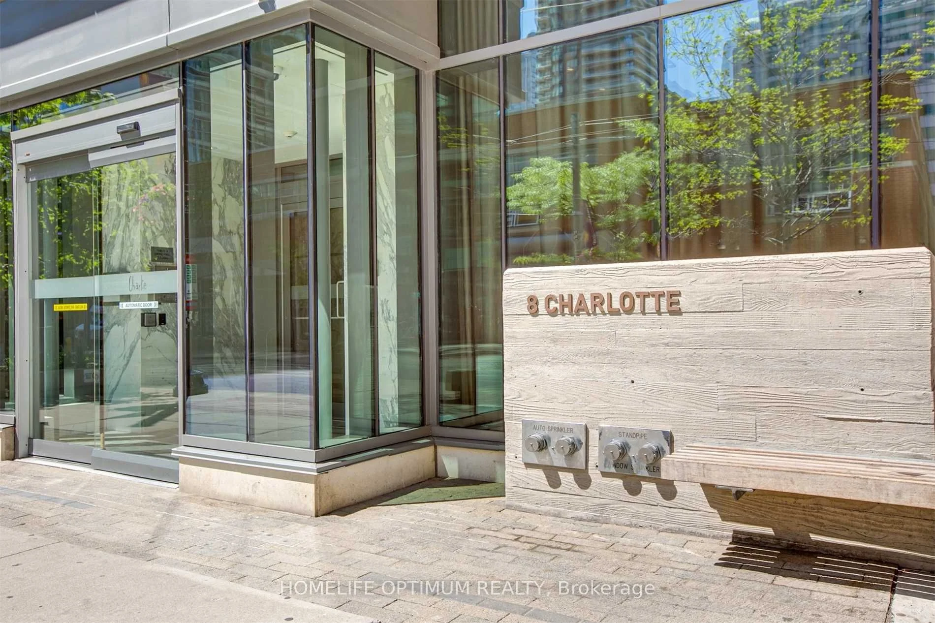 8 Charlotte Street 414, Toronto C01, ON M5V 0K4