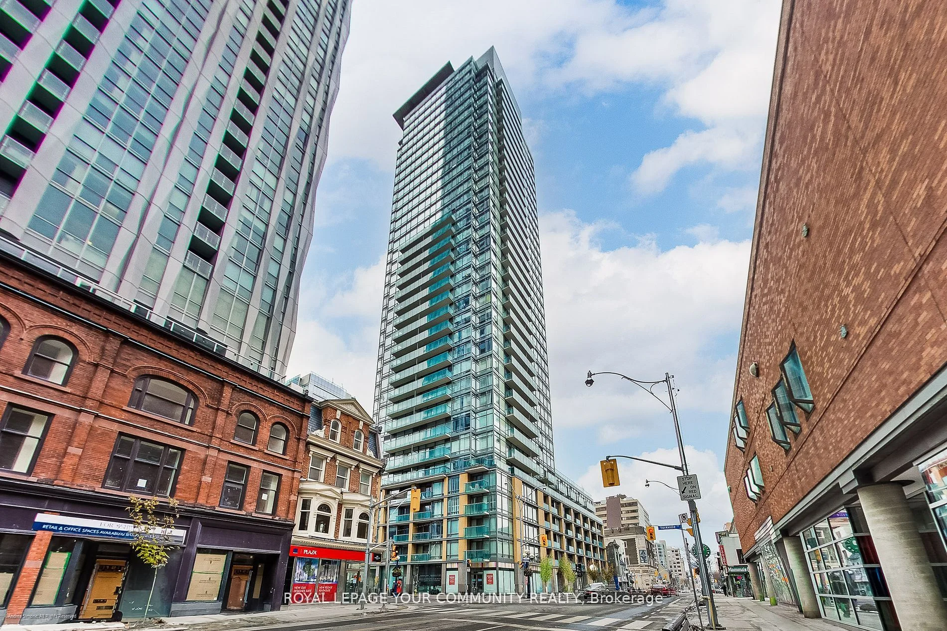 18 Yorkville Avenue 613, Toronto C02, On M4w 1l4