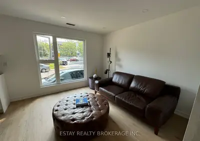 364 Huron Street 202, Toronto C01, On M5s 2g4