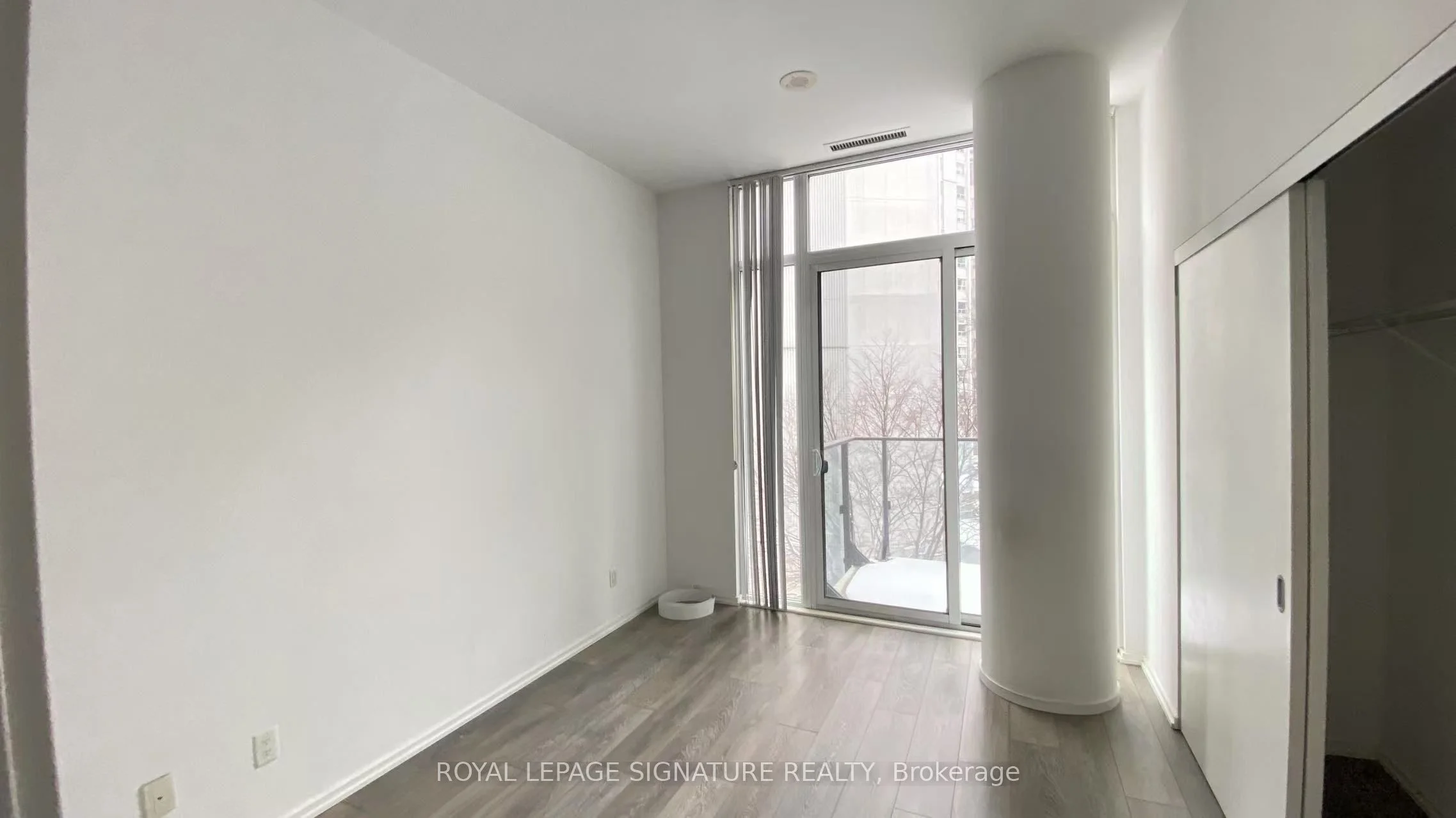 75 St Nicholas Street 404, Toronto C01, ON M4Y 0A5