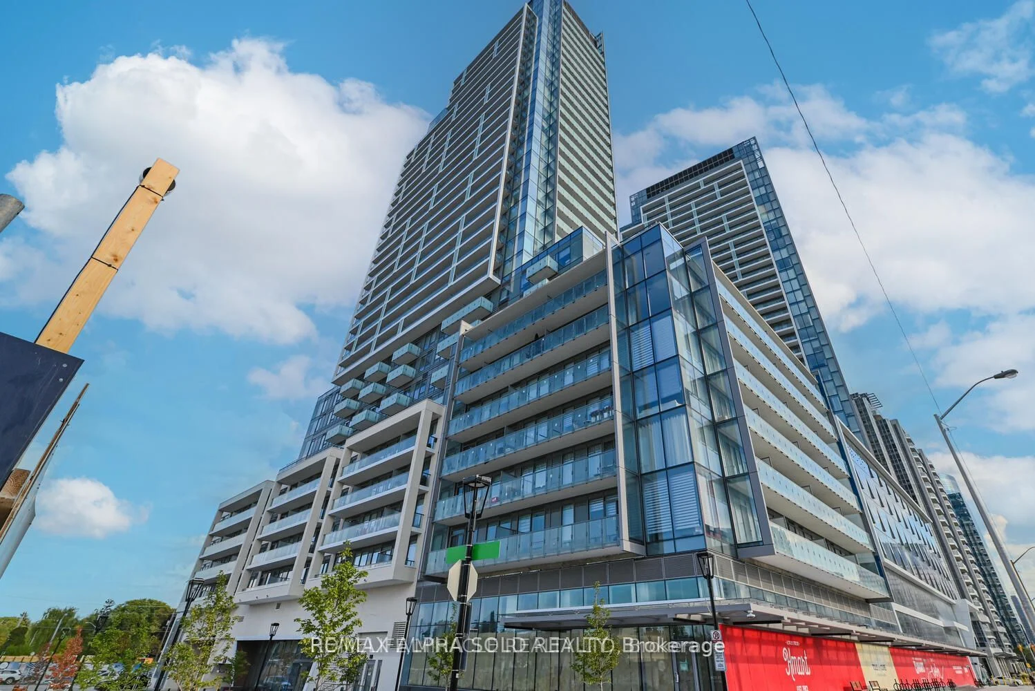 7 Golden Lion Heights N527, Toronto C14, On M2m 0c1